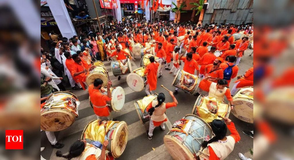विसर्जन मिरवणुकीसाठी प्रत्येक एकतर डीजे किंवा दोन ढोल ताशा ट्रिप्स निवडा: पोलिस गणेश मंडलांना सांगतात