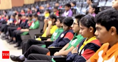 नवीन उपक्रम शाळेतल्या मुलांना चित्रपटांद्वारे निसर्गाबद्दल शिकण्यास मदत करते