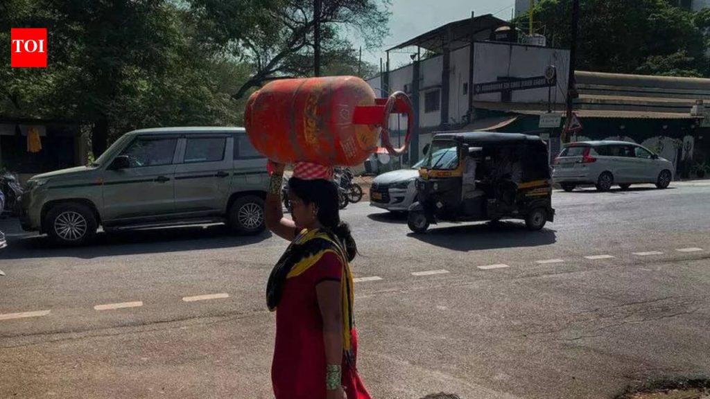 पुण्यातील व्यावसायिक स्वयंपाकघरे इंधन पर्याय शोधतात, अनेक पॉज ऑप्स