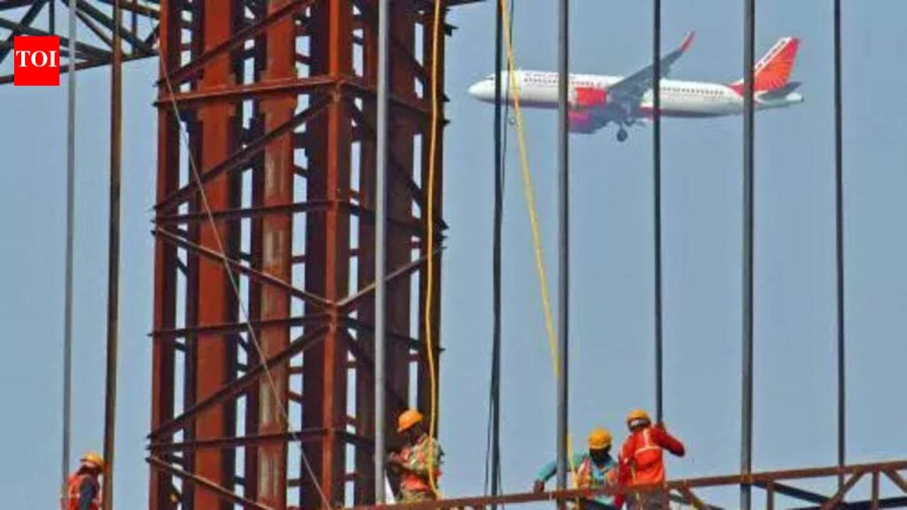 उड्डाणाला होणारा विलंब आणि फिरण्याच्या घटनांमुळे प्रवासी चिंतेत आहेत