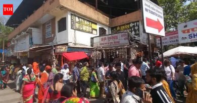 अलीकडच्या पोलिस कारवाईनंतर त्र्यंबकेश्वर मंदिराला भेट देणाऱ्या व्हीआयपी भाविकांची संख्या घटली आहे