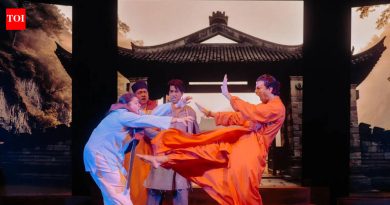 रंगमंचावर बोधिधर्माच्या अंतर्बाह्य प्रवासाचे पुनरुच्चार