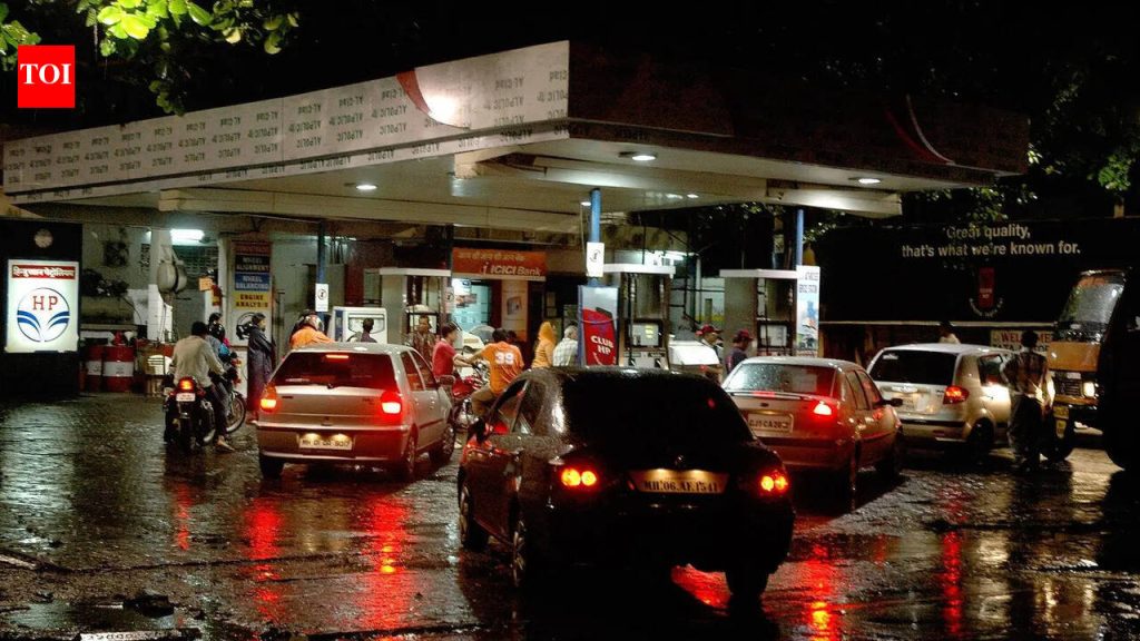 इंधन पंपावर क्षुल्लक कारणावरून झालेल्या वादाला हिंसक वळण, तिघांना अटक